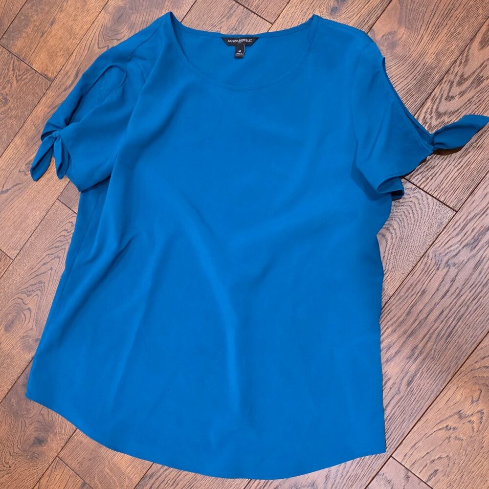 Teal Banana Republic short sleeve blouse